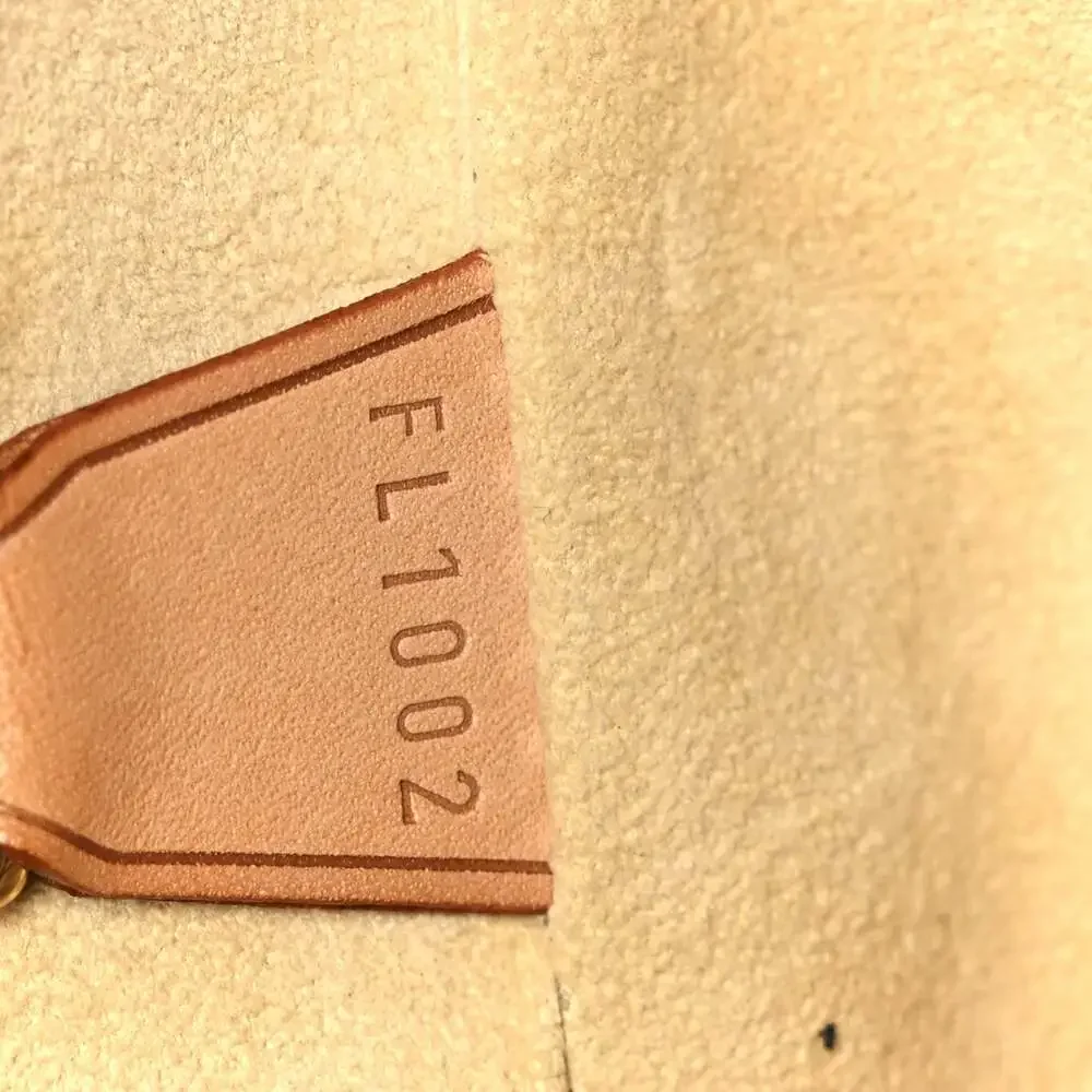 Louis Vuitton Cite Gm #254642L11B - Picture 7 of 10